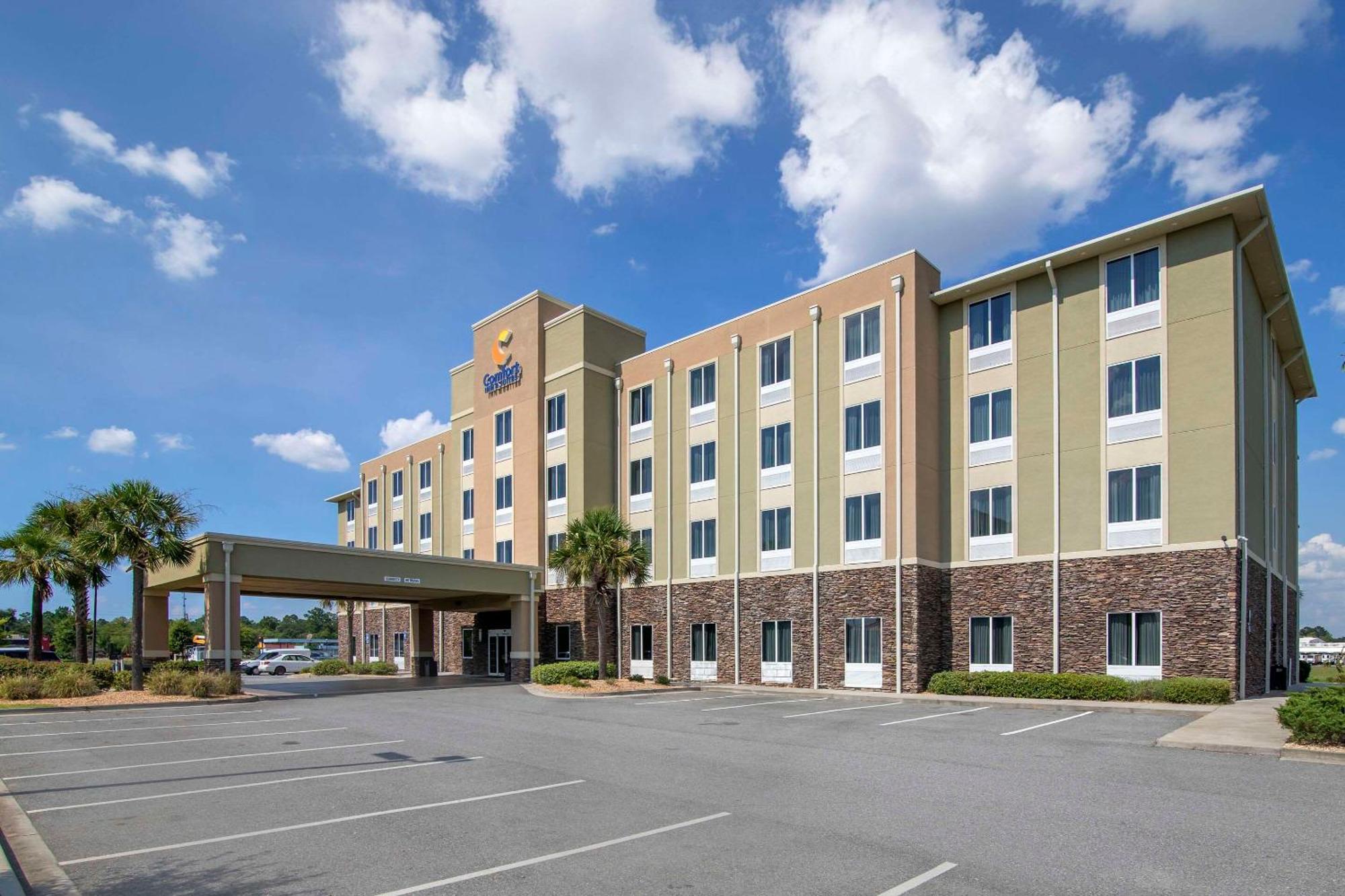 Comfort Inn & Suites Valdosta Exterior photo